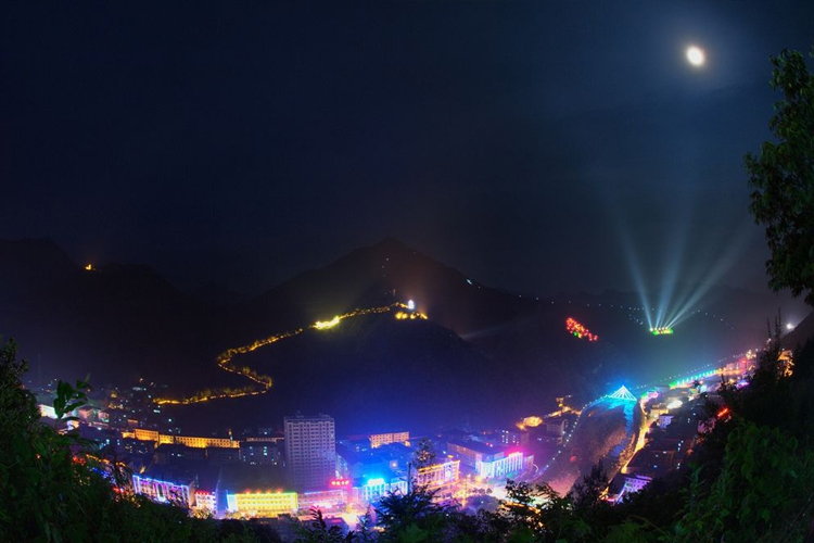 佛坪夜景山体亮化